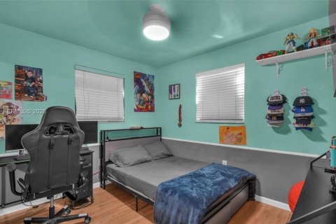 House in West Park, Florida 3 bedrooms, 93.65 sq.m. № 2081292 - photo 11