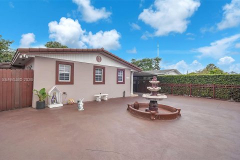 House in West Park, Florida 3 bedrooms, 93.65 sq.m. № 2081292 - photo 3