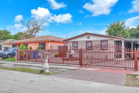 House in West Park, Florida 3 bedrooms, 93.65 sq.m. № 2081292 - photo 2
