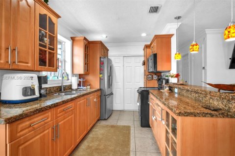 House in West Park, Florida 3 bedrooms, 93.65 sq.m. № 2081292 - photo 14