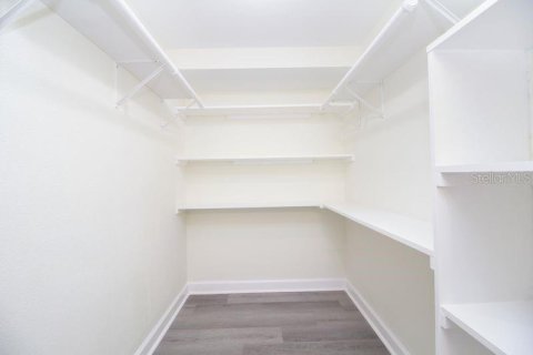 Купить кондоминиум в Трежер-Айленд, Флорида 4 комнаты, 86.4м2, № 2098368 - фото 13