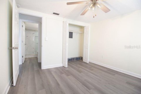 Купить кондоминиум в Трежер-Айленд, Флорида 4 комнаты, 86.4м2, № 2098368 - фото 15