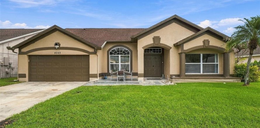 Casa en Orlando, Florida 5 dormitorios, 218.88 m2 № 2412604