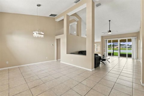 Casa en venta en Orlando, Florida, 5 dormitorios, 218.88 m2 № 2412604 - foto 7