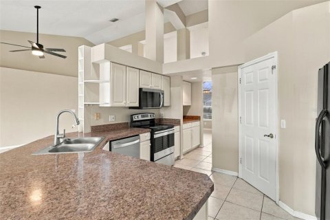 Casa en venta en Orlando, Florida, 5 dormitorios, 218.88 m2 № 2412604 - foto 18
