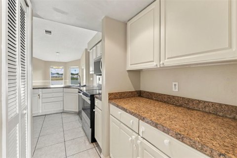 Casa en venta en Orlando, Florida, 5 dormitorios, 218.88 m2 № 2412604 - foto 19
