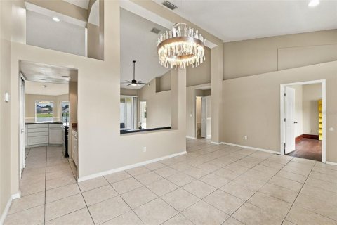 Casa en venta en Orlando, Florida, 5 dormitorios, 218.88 m2 № 2412604 - foto 9