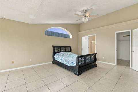 Casa en venta en Orlando, Florida, 5 dormitorios, 218.88 m2 № 2412604 - foto 27