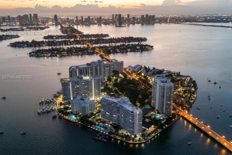 Купить кондоминиум в Майами-Бич, Флорида 1 спальня, 79.8м2, № 1986756 - фото 2