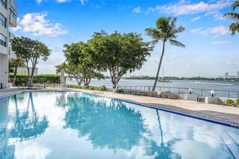 Купить кондоминиум в Майами-Бич, Флорида 1 спальня, 79.8м2, № 1986756 - фото 10