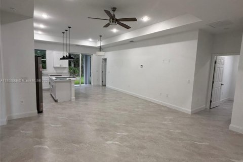 Villa ou maison à vendre à Lehigh Acres, Floride: 3 chambres № 1859183 - photo 23