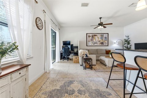 Touwnhouse à vendre à Tampa, Floride: 3 chambres, 157.19 m2 № 2094810 - photo 15