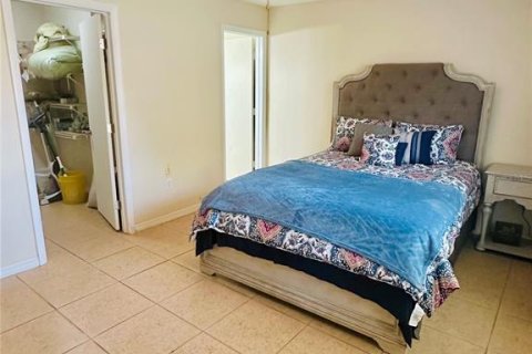 House in Punta Gorda, Florida 3 bedrooms, 164.72 sq.m. № 1919861 - photo 15