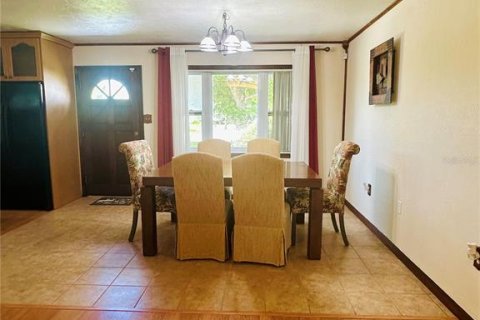 House in Punta Gorda, Florida 3 bedrooms, 164.72 sq.m. № 1919861 - photo 5