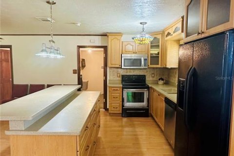 House in Punta Gorda, Florida 3 bedrooms, 164.72 sq.m. № 1919861 - photo 7