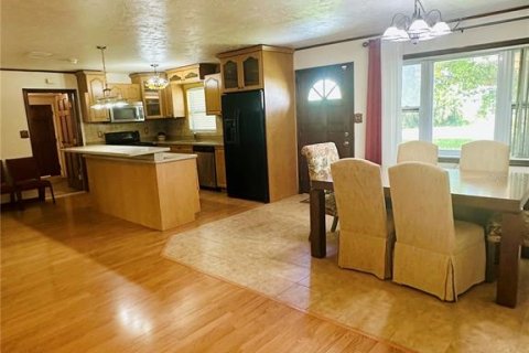House in Punta Gorda, Florida 3 bedrooms, 164.72 sq.m. № 1919861 - photo 4