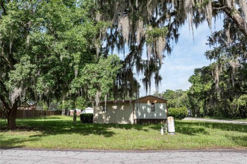 Propiedad comercial en venta en Fort White, Florida, 132.29 m2 № 1787787 - foto 3