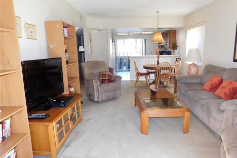 Condo in Oldsmar, Florida, 2 bedrooms  № 1717519 - photo 3