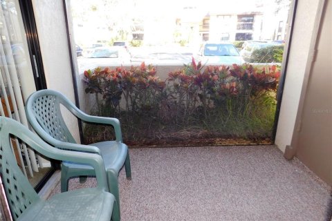 Condo in Oldsmar, Florida, 2 bedrooms  № 1717519 - photo 12