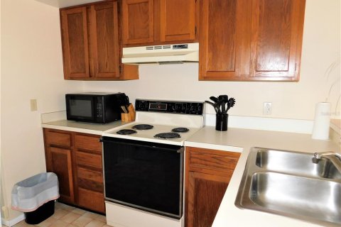 Condo in Oldsmar, Florida, 2 bedrooms  № 1717519 - photo 11