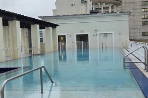 Condo in Miami, Florida, 2 bedrooms  № 2026738 - photo 3