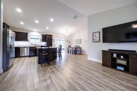 House in Ocala, Florida 4 bedrooms, 134.15 sq.m. № 1844363 - photo 3