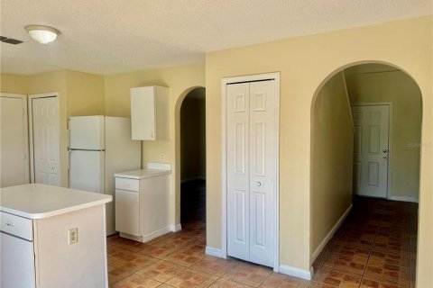 Villa ou maison à louer à Kissimmee, Floride: 4 chambres, 205.78 m2 № 2408386 - photo 15