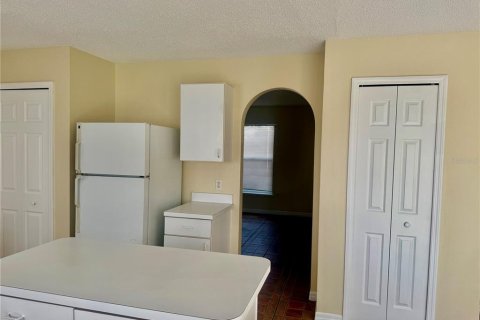 Villa ou maison à louer à Kissimmee, Floride: 4 chambres, 205.78 m2 № 2408386 - photo 16