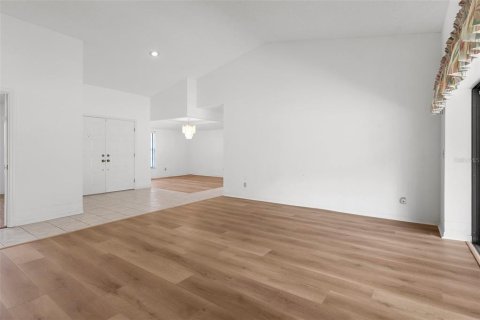Villa ou maison à louer à Tampa, Floride: 4 chambres, 236.9 m2 № 2137730 - photo 11
