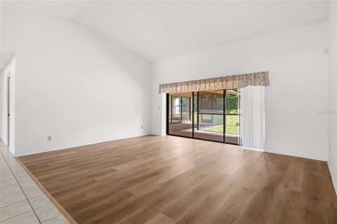 Villa ou maison à louer à Tampa, Floride: 4 chambres, 236.9 m2 № 2137730 - photo 10
