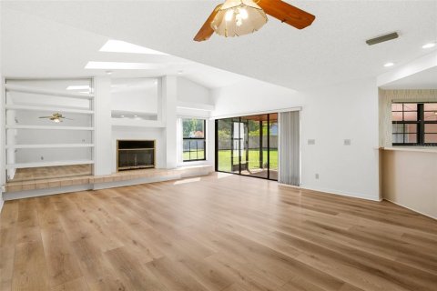 Villa ou maison à louer à Tampa, Floride: 4 chambres, 236.9 m2 № 2137730 - photo 3