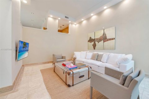 Touwnhouse à louer à Miami, Floride: 2 chambres, 150.5 m2 № 2060587 - photo 10