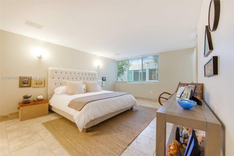 Touwnhouse à louer à Miami, Floride: 2 chambres, 150.5 m2 № 2060587 - photo 15