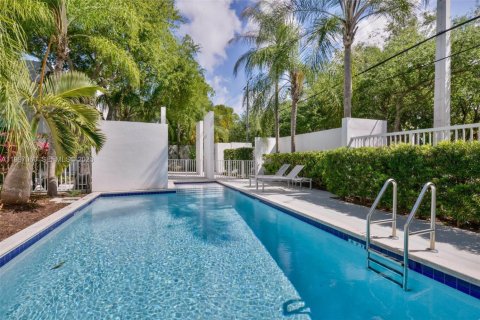 Touwnhouse à louer à Miami, Floride: 2 chambres, 150.5 m2 № 2060587 - photo 21