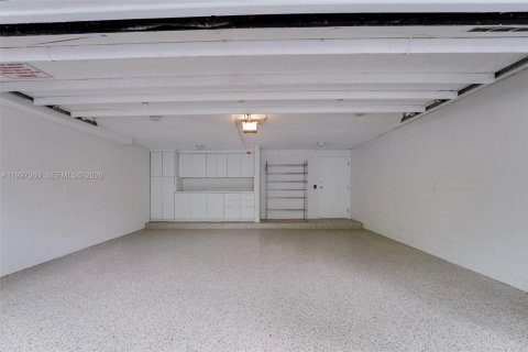 Touwnhouse à louer à Miami, Floride: 2 chambres, 150.5 m2 № 2060587 - photo 22