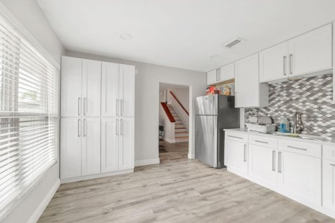Купить виллу или дом в Тампа, Флорида 3 комнаты, 158.86м2, № 1909931 - фото 13