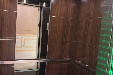 Copropriété à louer à Hallandale Beach, Floride: 1 chambre, 88.26 m2 № 1982238 - photo 29