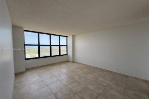 Copropriété à louer à Hallandale Beach, Floride: 1 chambre, 88.26 m2 № 1982238 - photo 8