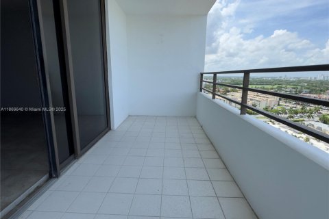 Copropriété à louer à Hallandale Beach, Floride: 1 chambre, 88.26 m2 № 1982238 - photo 13