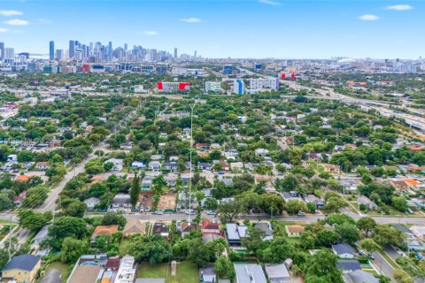 Villa ou maison à vendre à Miami, Floride: 3 chambres, 128.21 m2 № 1969761 - photo 29
