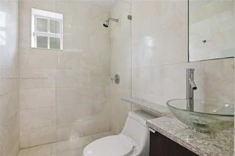 Villa ou maison à vendre à Miami, Floride: 3 chambres, 128.21 m2 № 1969761 - photo 20