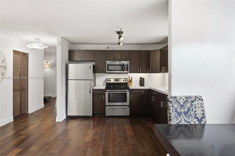 Villa ou maison à vendre à Miami, Floride: 3 chambres, 128.21 m2 № 1969761 - photo 12