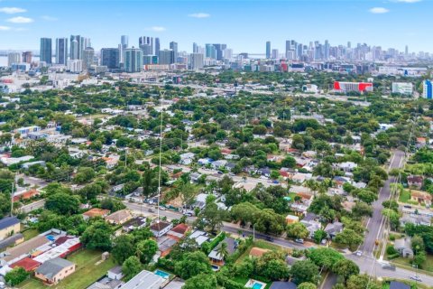 Villa ou maison à vendre à Miami, Floride: 3 chambres, 128.21 m2 № 1969761 - photo 25