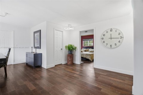 Villa ou maison à vendre à Miami, Floride: 3 chambres, 128.21 m2 № 1969761 - photo 13