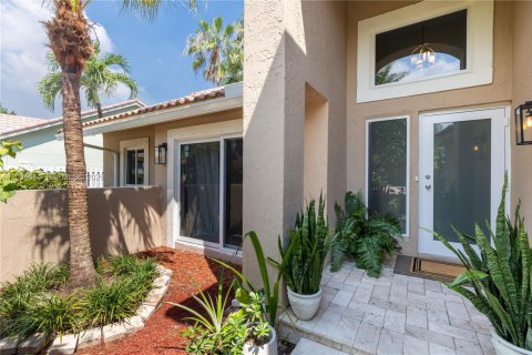 Villa ou maison à vendre à Weston, Floride: 4 chambres, 222.41 m2 № 2084869 - photo 5