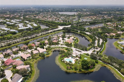 Villa ou maison à vendre à Weston, Floride: 4 chambres, 222.41 m2 № 2084869 - photo 7
