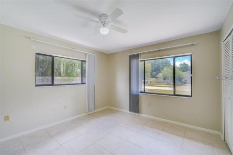 Villa ou maison à louer à Sarasota, Floride: 3 chambres, 138.61 m2 № 2411430 - photo 8