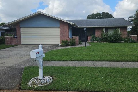 Villa ou maison à louer à Sarasota, Floride: 3 chambres, 138.61 m2 № 2411430 - photo 2