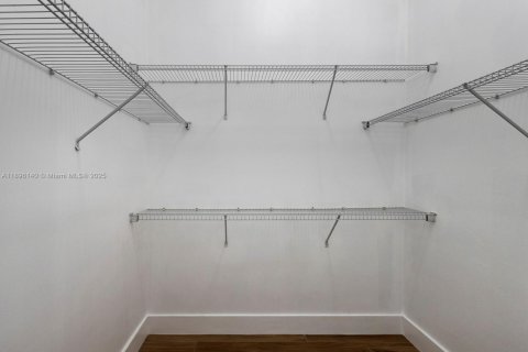 Condominio en venta en Miami, Florida, 2 dormitorios, 117.06 m2 № 2013857 - foto 12