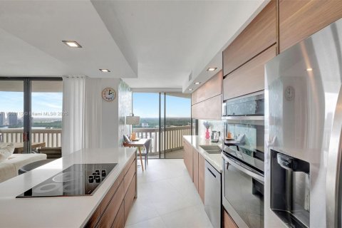 Купить кондоминиум в Авентура, Флорида 2 спальни, 105.91м2, № 1731341 - фото 6